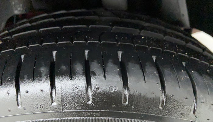 2020 Ford New Figo 1.2 TITANIUM, Petrol, Manual, 3,901 km, Left Rear Tyre Tread