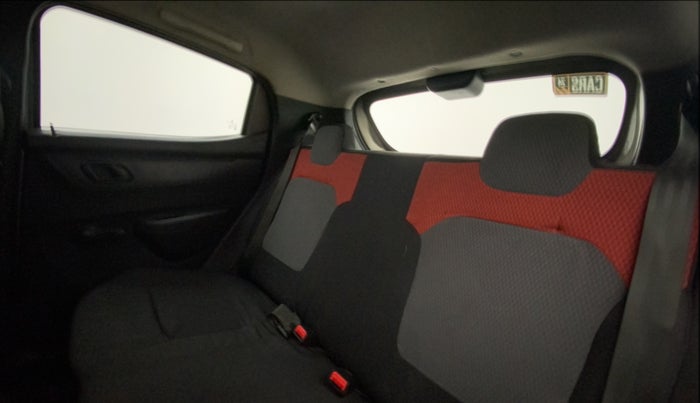 2016 Renault Kwid RXT 0.8, Petrol, Manual, 77,390 km, Right Side Rear Door Cabin