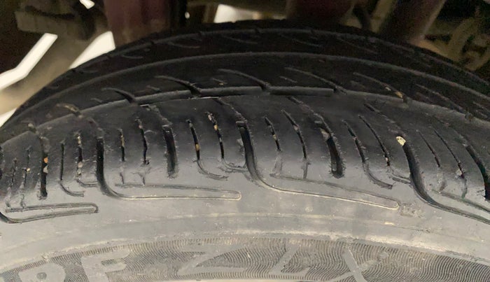 2012 Maruti Alto K10 VXI, Petrol, Manual, 88,876 km, Right Rear Tyre Tread
