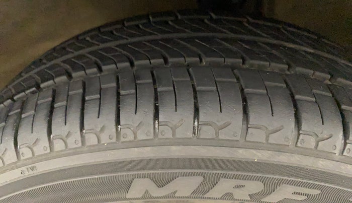 2012 Maruti Alto K10 VXI, Petrol, Manual, 88,876 km, Left Front Tyre Tread
