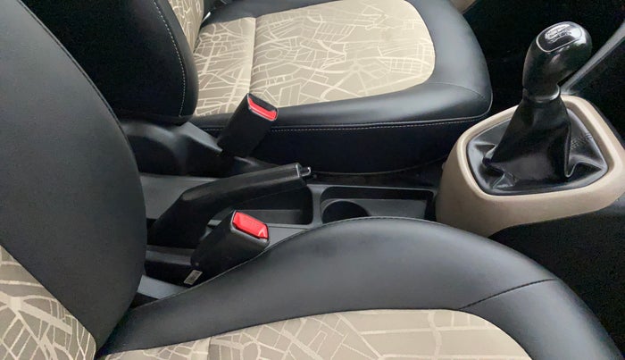 2016 Hyundai Grand i10 MAGNA 1.2 KAPPA VTVT, Petrol, Manual, 91,568 km, Gear Lever