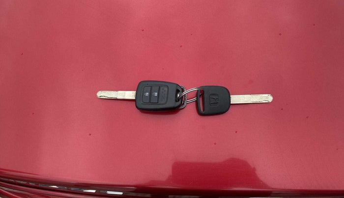 2019 Honda Amaze 1.2L I-VTEC S, Petrol, Manual, 62,458 km, Key Close Up