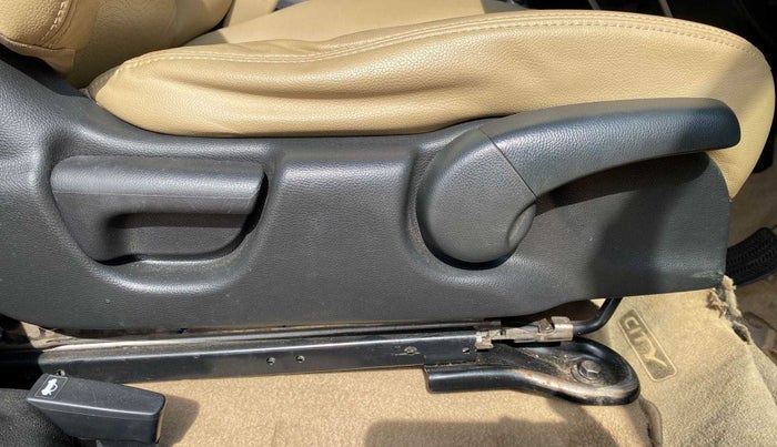 2017 Honda City 1.5L I-VTEC VX CVT, Petrol, Automatic, 39,471 km, Driver Side Adjustment Panel