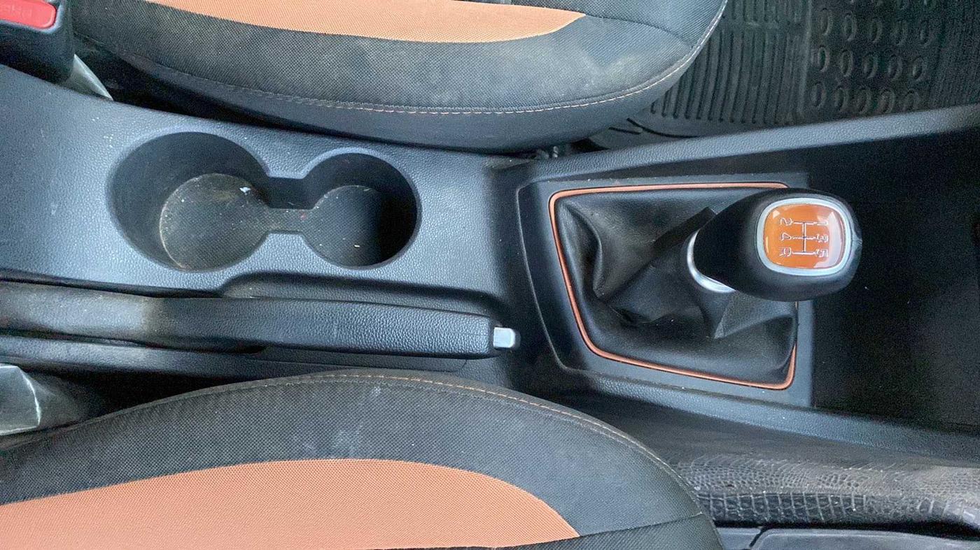 2017 Hyundai i20 Active 1.2 SX, Petrol, Manual, 35,581 km, Gear Lever