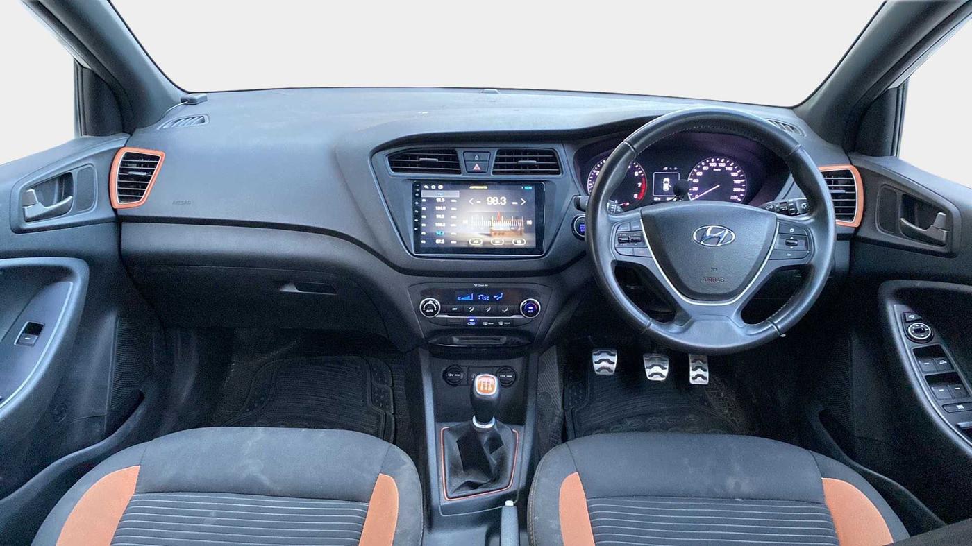 2017 Hyundai i20 Active 1.2 SX, Petrol, Manual, 35,581 km, Dashboard