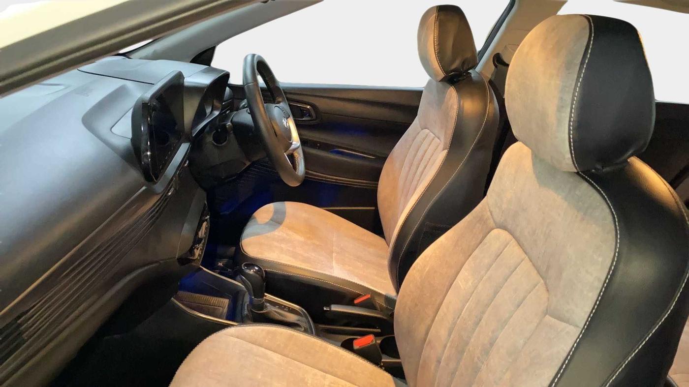 2023 Hyundai NEW I20 ASTA (O) 1.2 AT, Petrol, Automatic, 10,520 km, Right Side Front Door Cabin