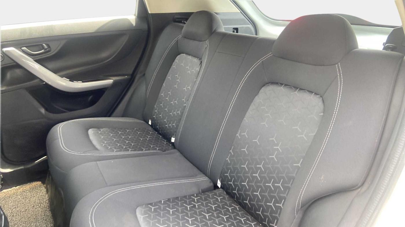 2021 Tata NEXON XM SUNROOF DIESEL, Diesel, Manual, 35,061 km, Right Side Rear Door Cabin