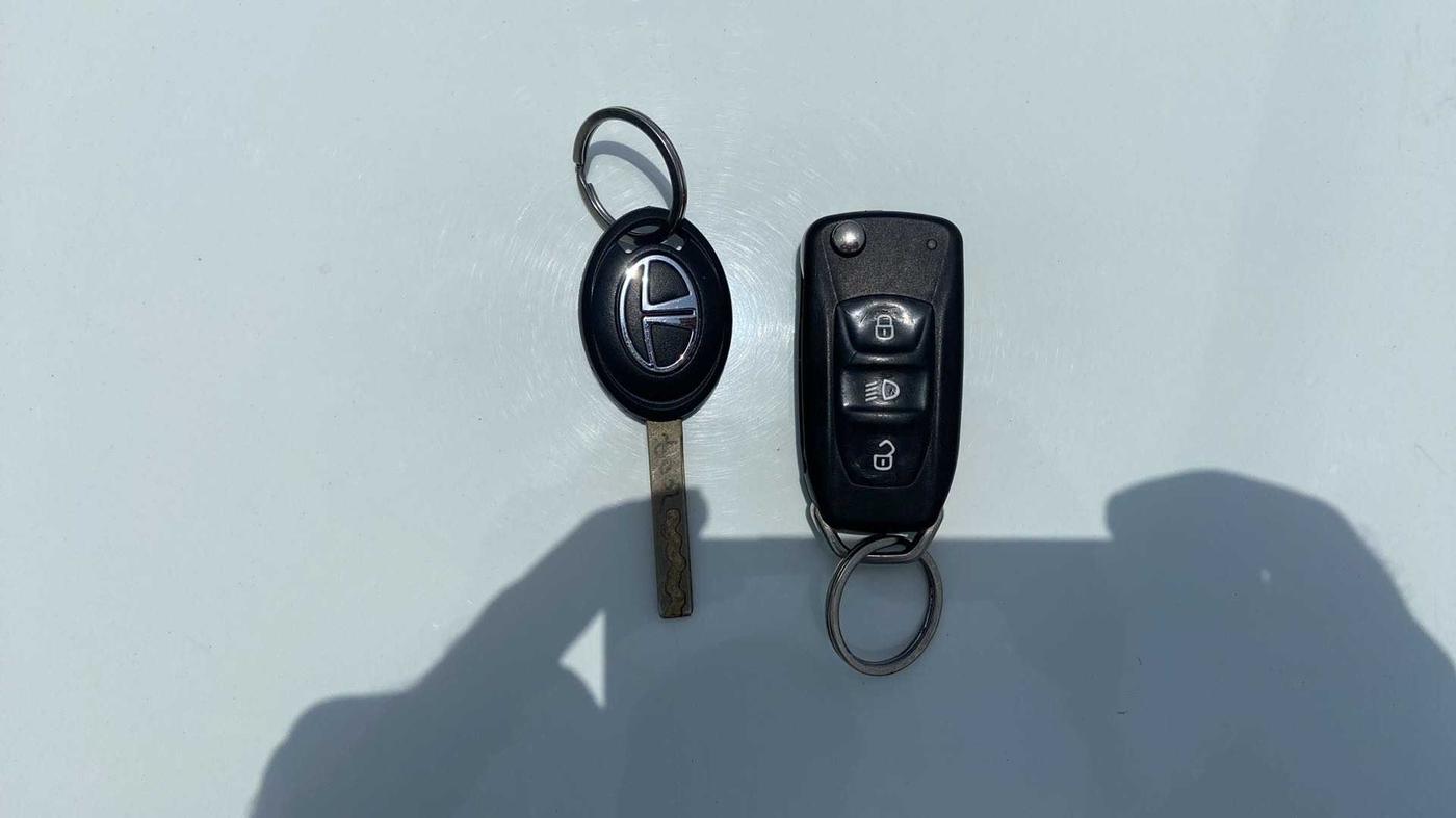 2021 Tata NEXON XM SUNROOF DIESEL, Diesel, Manual, 35,061 km, Key Close Up