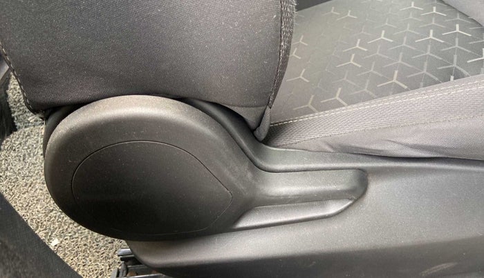 2021 Tata NEXON XM SUNROOF DIESEL, Diesel, Manual, 33,917 km, Driver Side Adjustment Panel