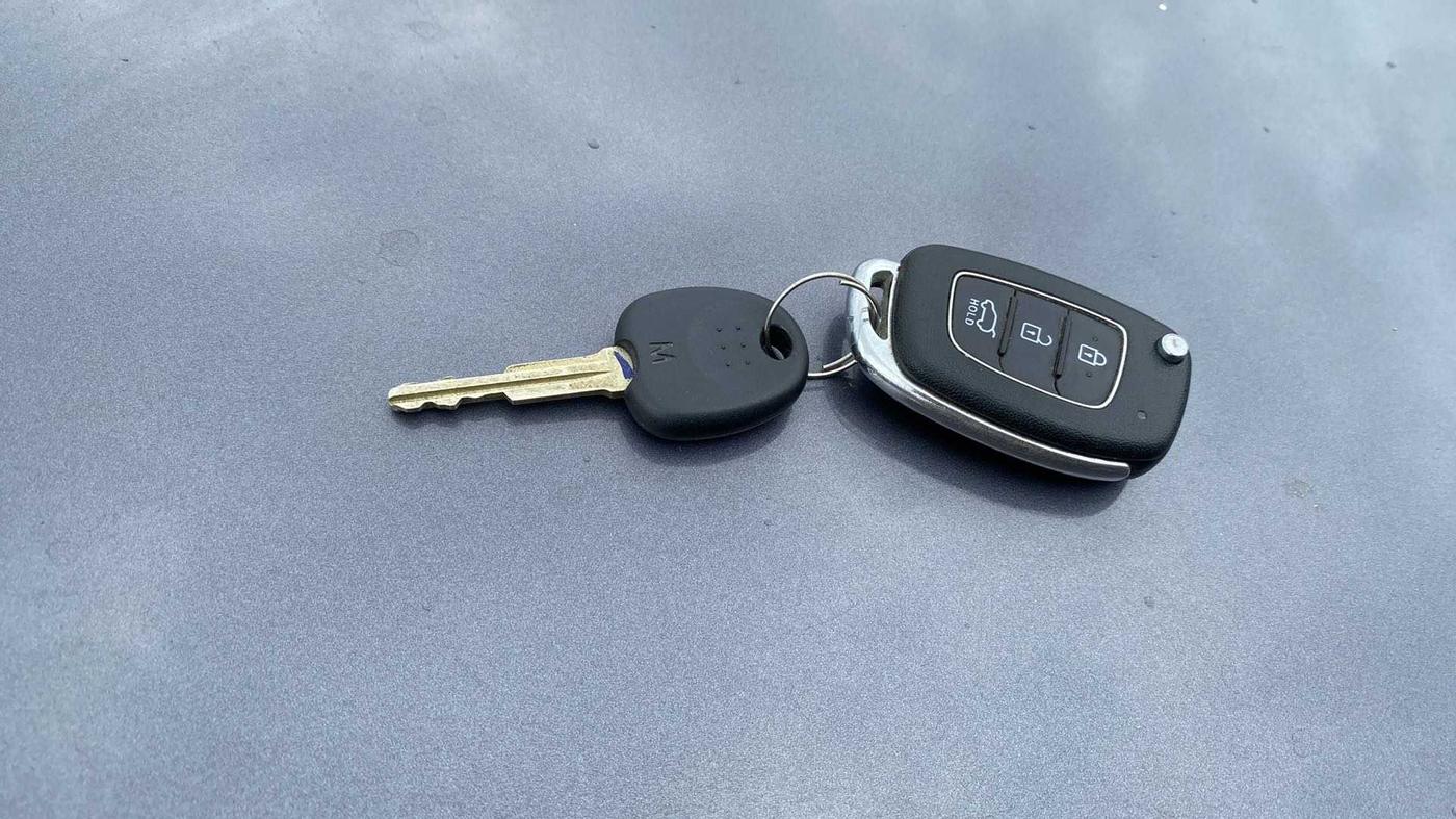 2016 Hyundai Elite i20 MAGNA 1.2, Petrol, Manual, 25,720 km, Key Close Up