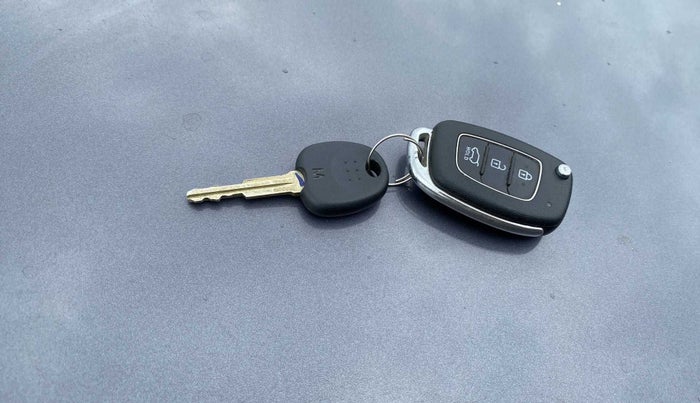2016 Hyundai Elite i20 MAGNA 1.2, Petrol, Manual, 25,720 km, Key Close Up