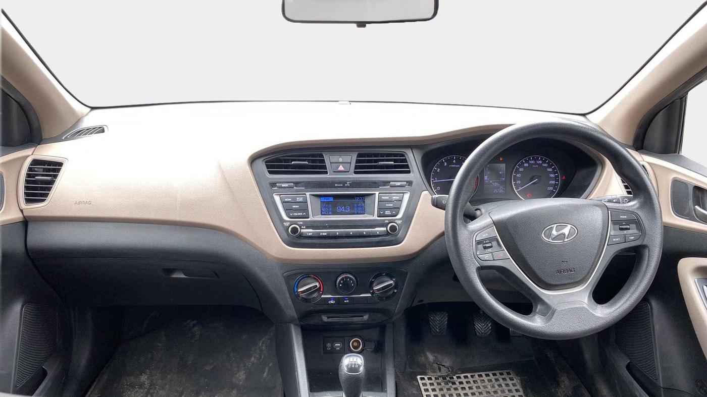 2016 Hyundai Elite i20 MAGNA 1.2, Petrol, Manual, 25,720 km, Dashboard