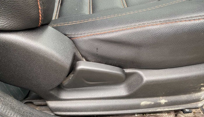 2020 Renault Kwid CLIMBER 1.0 (O), Petrol, Manual, 13,983 km, Driver Side Adjustment Panel