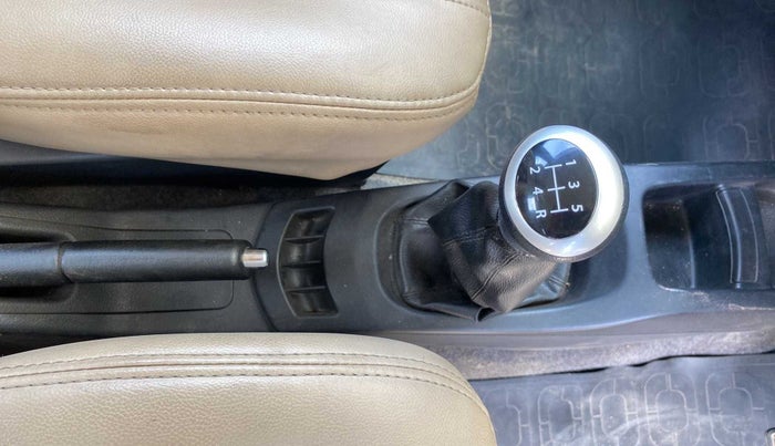 2012 Maruti Wagon R 1.0 VXI, Petrol, Manual, 60,764 km, Gear Lever
