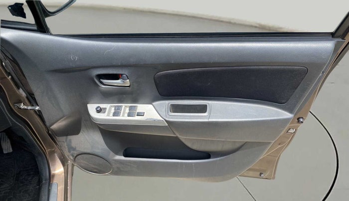 2012 Maruti Wagon R 1.0 VXI, Petrol, Manual, 60,764 km, Driver Side Door Panels Control