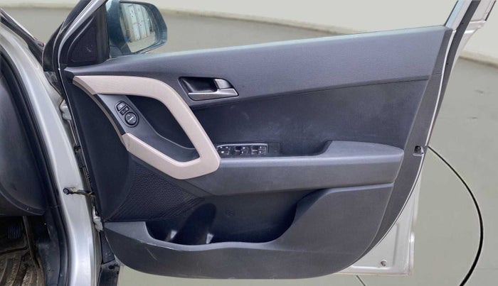2018 Hyundai Creta SX PLUS AT 1.6 PETROL, Petrol, Automatic, 35,805 km, Driver Side Door Panels Control