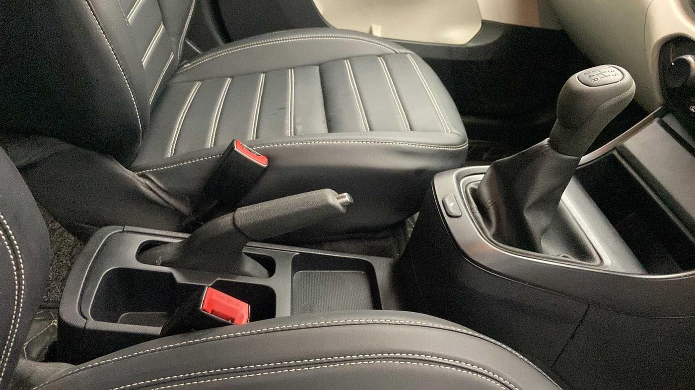 2021 Tata ALTROZ XE PETROL, Petrol, Manual, 10,980 km, Gear Lever