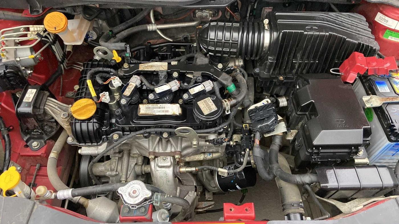 2021 Tata ALTROZ XE PETROL, Petrol, Manual, 10,980 km, Open Bonet