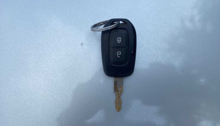 2018 Renault Kwid RXT 1.0 AMT, Petrol, Automatic, 70,759 km, Key Close Up