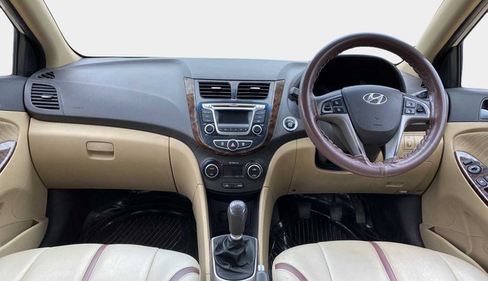 2015 Hyundai Verna FLUIDIC 4S 1.6 VTVT S(O), Petrol, Manual, 94,782 km, Dashboard