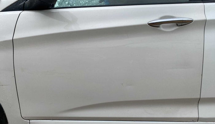 2015 Hyundai Verna FLUIDIC 4S 1.6 VTVT S(O), Petrol, Manual, 94,782 km, Front passenger door - Slightly dented