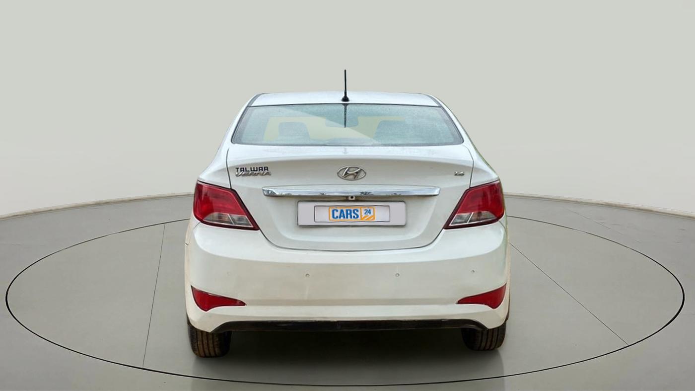 2015 Hyundai Verna FLUIDIC 4S 1.6 VTVT S(O), CNG, Manual, 94,782 km, Back/Rear