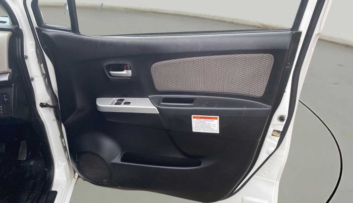 2015 Maruti Wagon R 1.0 LXI CNG, CNG, Manual, 74,036 km, Driver Side Door Panels Control