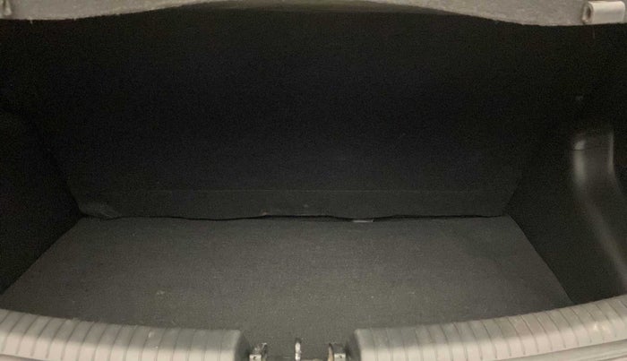 2018 Hyundai Grand i10 SPORTZ 1.2 KAPPA VTVT, Petrol, Manual, 10,212 km, Boot Inside