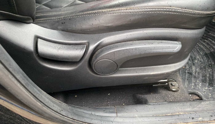 2019 Hyundai Creta SX AT 1.6 PETROL, Petrol, Automatic, 38,554 km, Driver Side Adjustment Panel