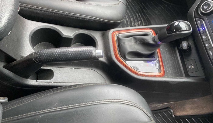 2019 Hyundai Creta SX AT 1.6 PETROL, Petrol, Automatic, 38,554 km, Gear Lever