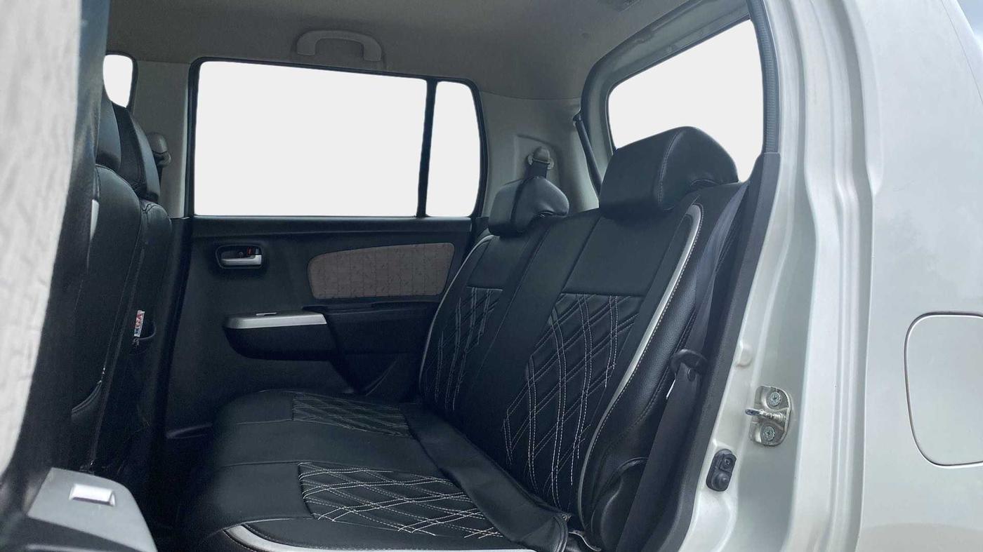 2016 Maruti Wagon R 1.0 VXI AMT, Petrol, Automatic, 63,001 km, Right Side Rear Door Cabin
