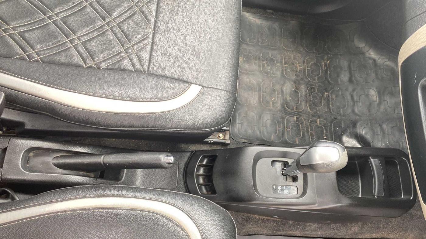 2016 Maruti Wagon R 1.0 VXI AMT, Petrol, Automatic, 63,001 km, Gear Lever