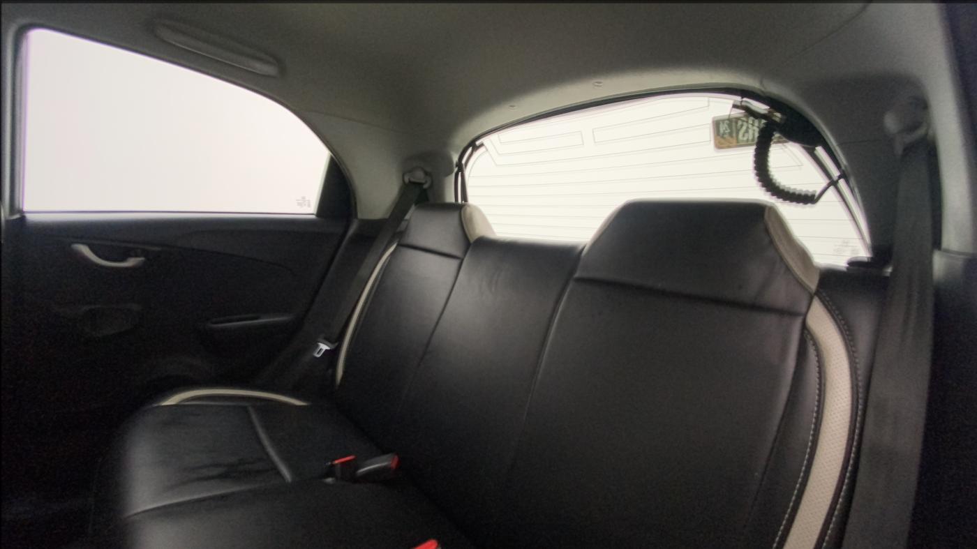 2017 Honda Brio VX AT, Petrol, Automatic, 94,995 km, Right Side Rear Door Cabin