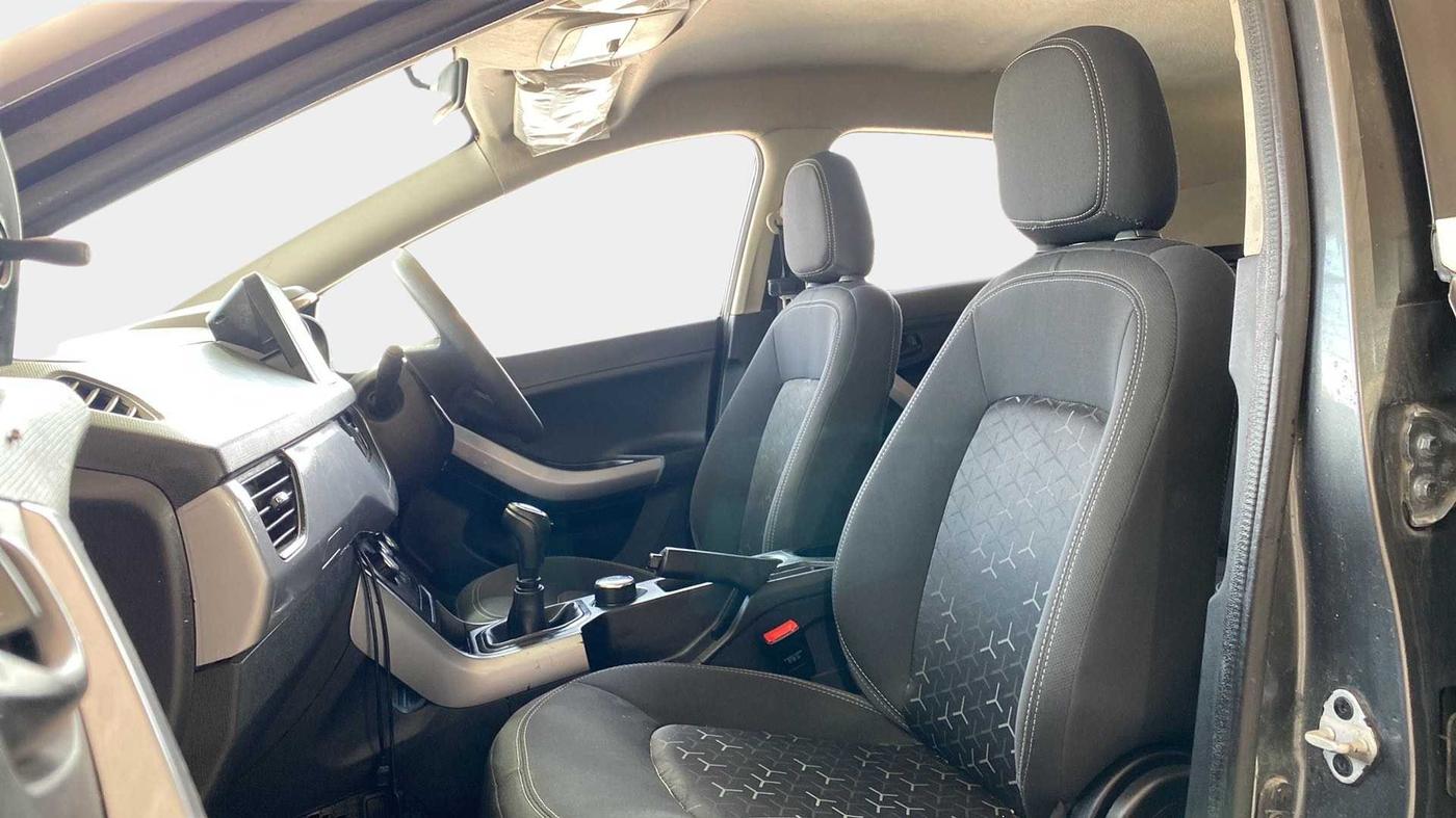 2021 Tata NEXON XE PETROL, Petrol, Manual, 40,113 km, Right Side Front Door Cabin