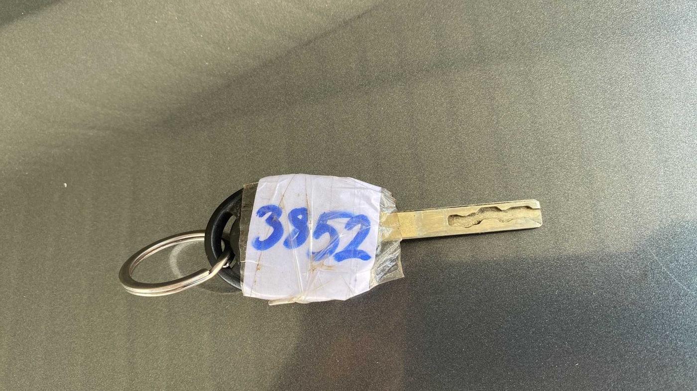 2021 Tata NEXON XE PETROL, Petrol, Manual, 40,113 km, Key Close Up
