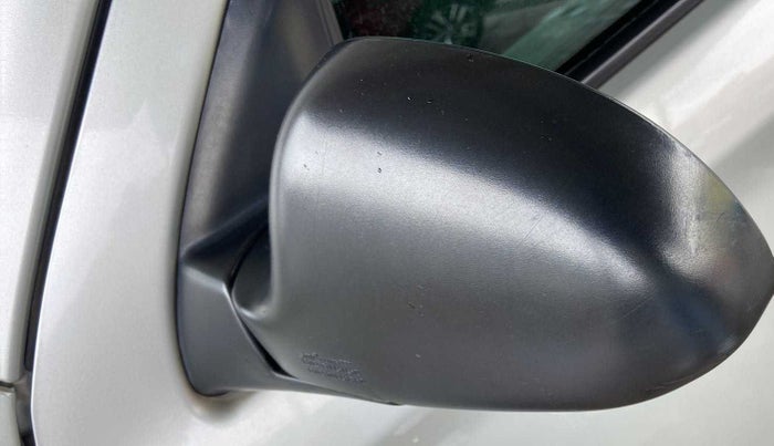2017 Maruti Alto 800 LXI O, Petrol, Manual, 71,356 km, Left rear-view mirror - Minor folding noise