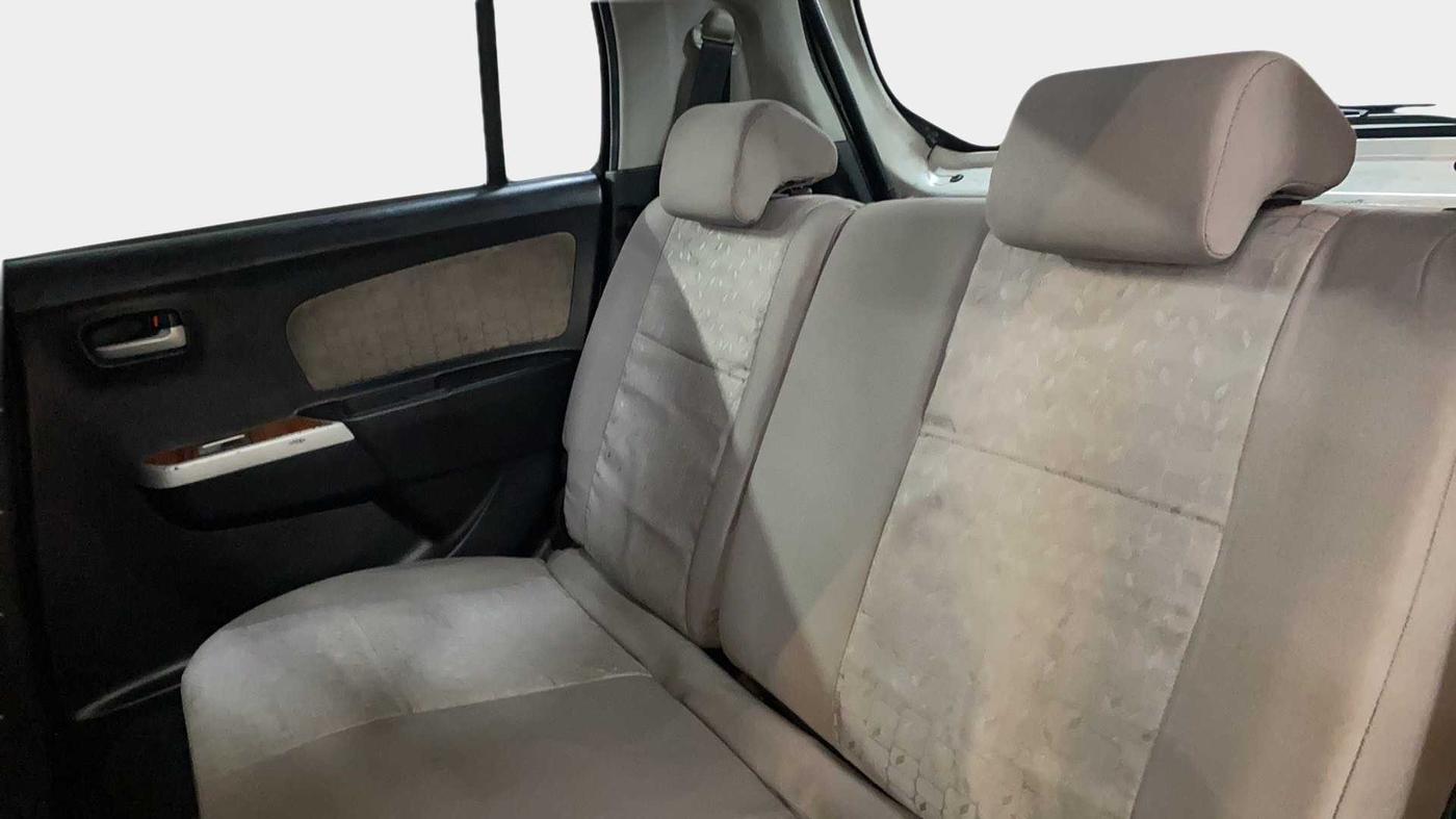 2013 Maruti Wagon R 1.0 VXI, Petrol, Manual, 87,679 km, Right Side Rear Door Cabin