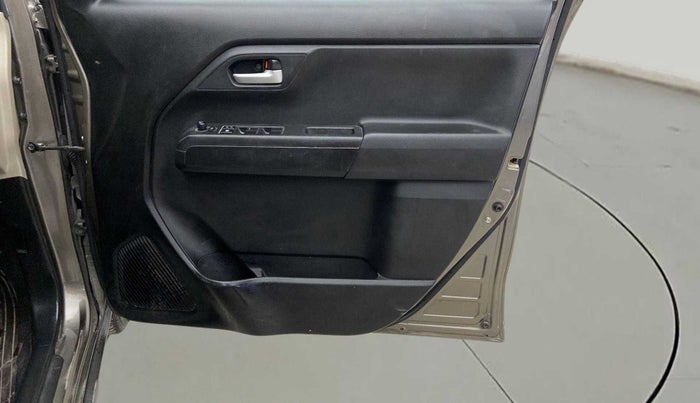 2019 Maruti New Wagon-R ZXI 1.2, Petrol, Manual, 34,898 km, Driver Side Door Panels Control
