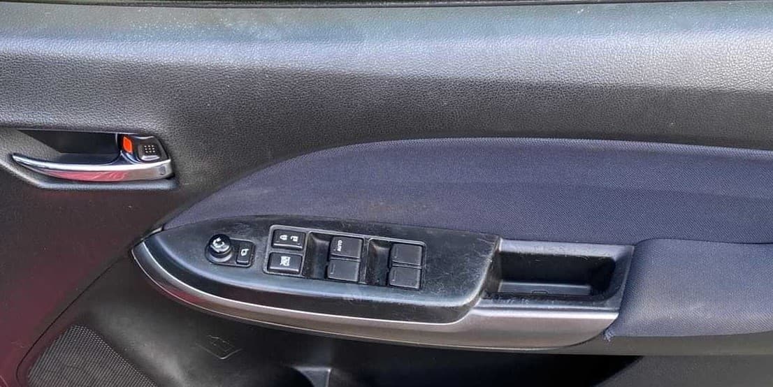 2020 Maruti Baleno DELTA PETROL 1.2, Petrol, Manual, 46,197 km, Driver Side Door Panels Control