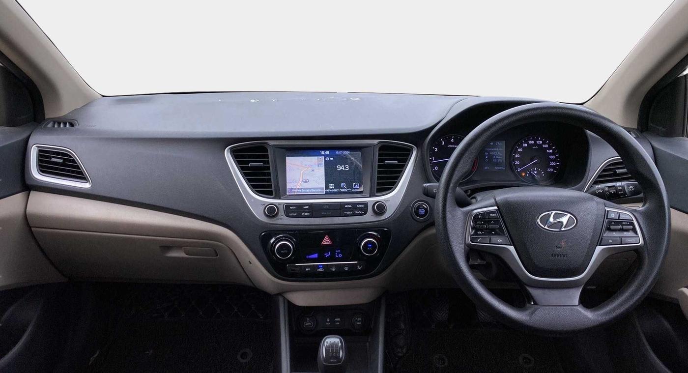 2019 Hyundai Verna 1.6 VTVT SX, Petrol, Manual, 50,815 km, Dashboard