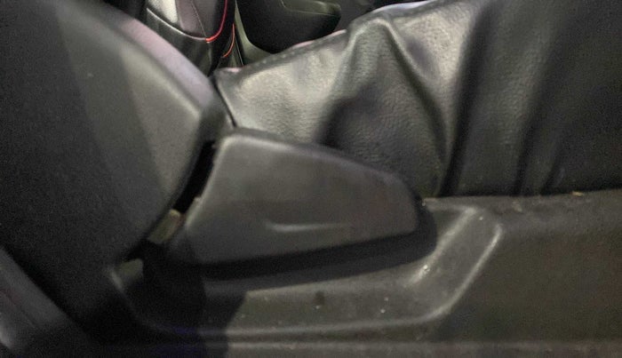 2020 Renault Kwid CLIMBER 1.0 (O), Petrol, Manual, 25,448 km, Driver Side Adjustment Panel