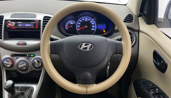 2014 Hyundai i10 MAGNA 1.1, Petrol, Manual, 92,065 km, Steering Wheel Close Up