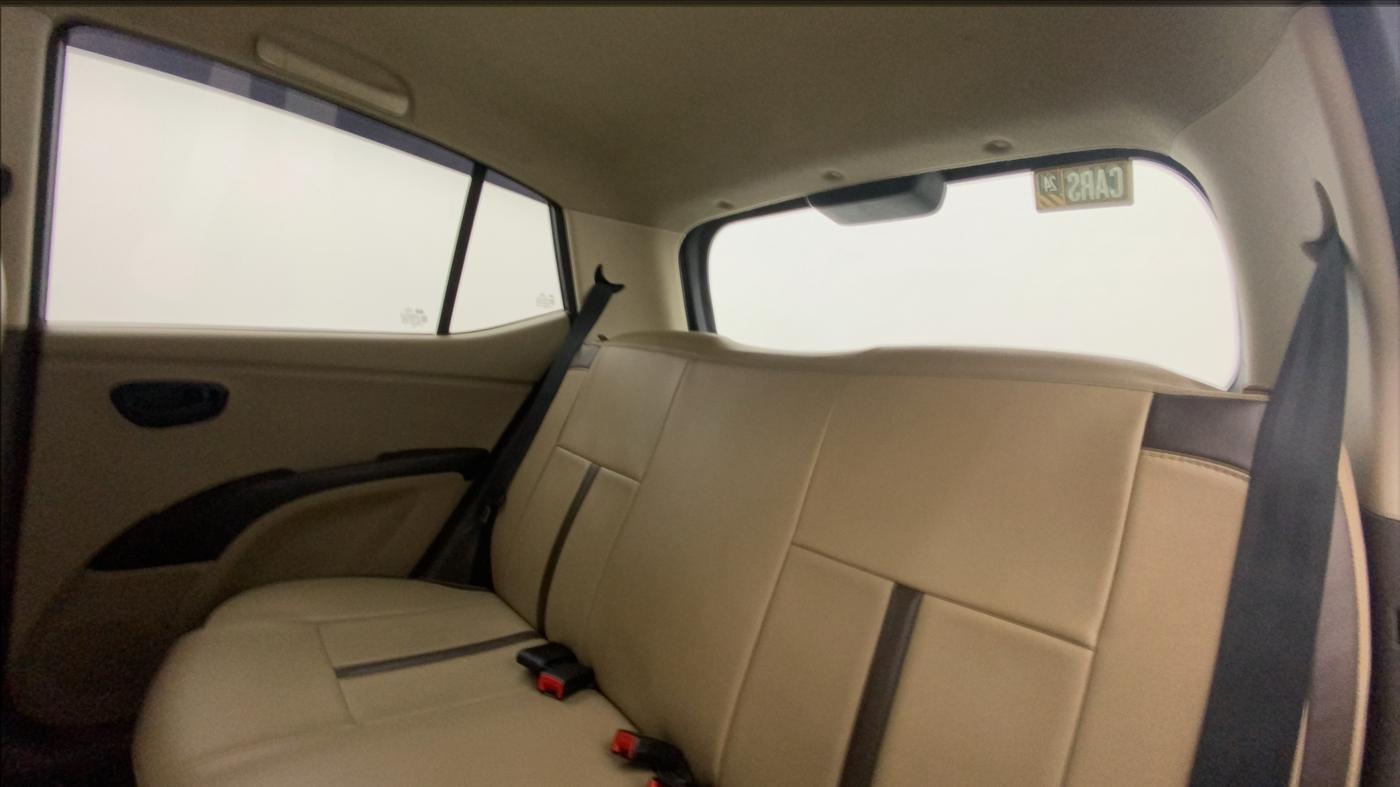 2014 Hyundai i10 MAGNA 1.1, Petrol, Manual, 92,065 km, Right Side Rear Door Cabin