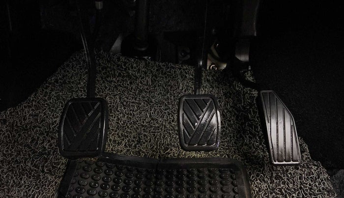 2023 Maruti New Wagon-R LXI CNG 1.0, CNG, Manual, 14,131 km, Pedals