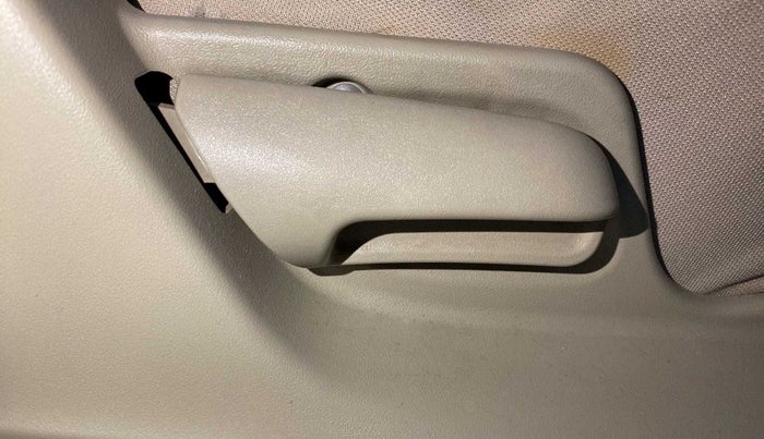 2015 Maruti Swift Dzire VXI, Petrol, Manual, 47,654 km, Driver Side Adjustment Panel