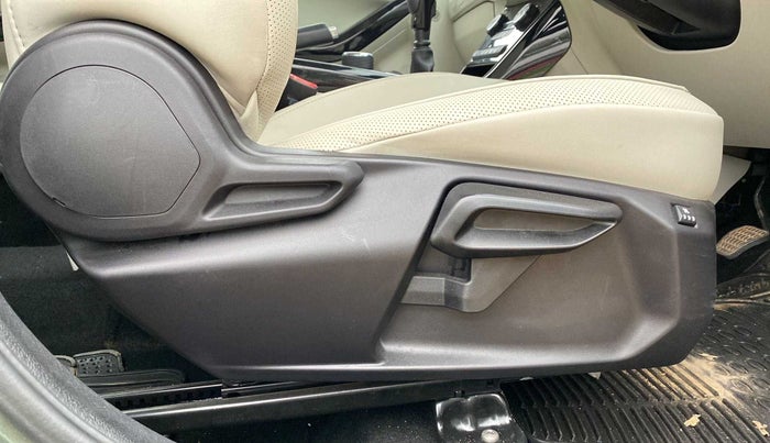 2022 Tata NEXON XZ PLUS (PREMIUM) PETROL, Petrol, Manual, 22,121 km, Driver Side Adjustment Panel