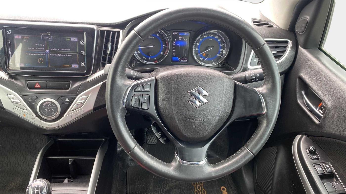 2018 Maruti Baleno ALPHA PETROL 1.2, Petrol, Manual, 44,284 km, Steering Wheel Close Up