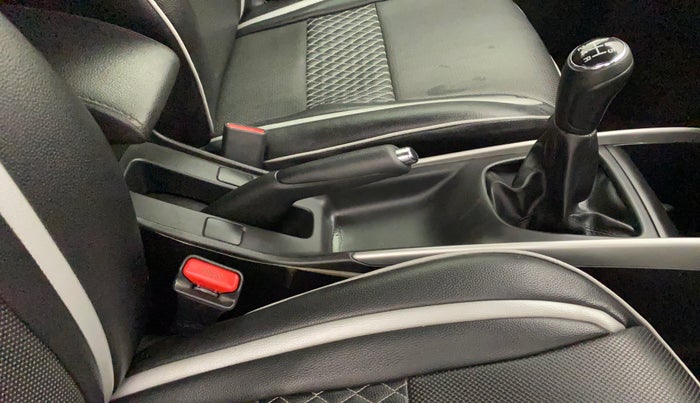 2018 Maruti Baleno ALPHA PETROL 1.2, Petrol, Manual, 71,338 km, Gear Lever