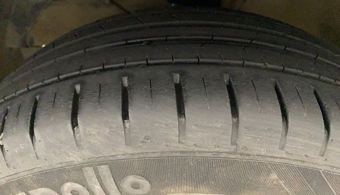 2018 Maruti Baleno ALPHA PETROL 1.2, Petrol, Manual, 71,338 km, Left Front Tyre Tread