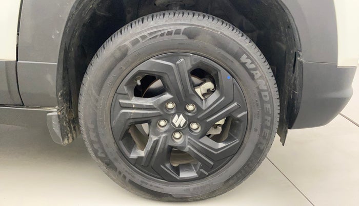 2023 Maruti BREZZA ZXI SMART HYBRID , Petrol, Manual, 9,142 km, Right Front Wheel